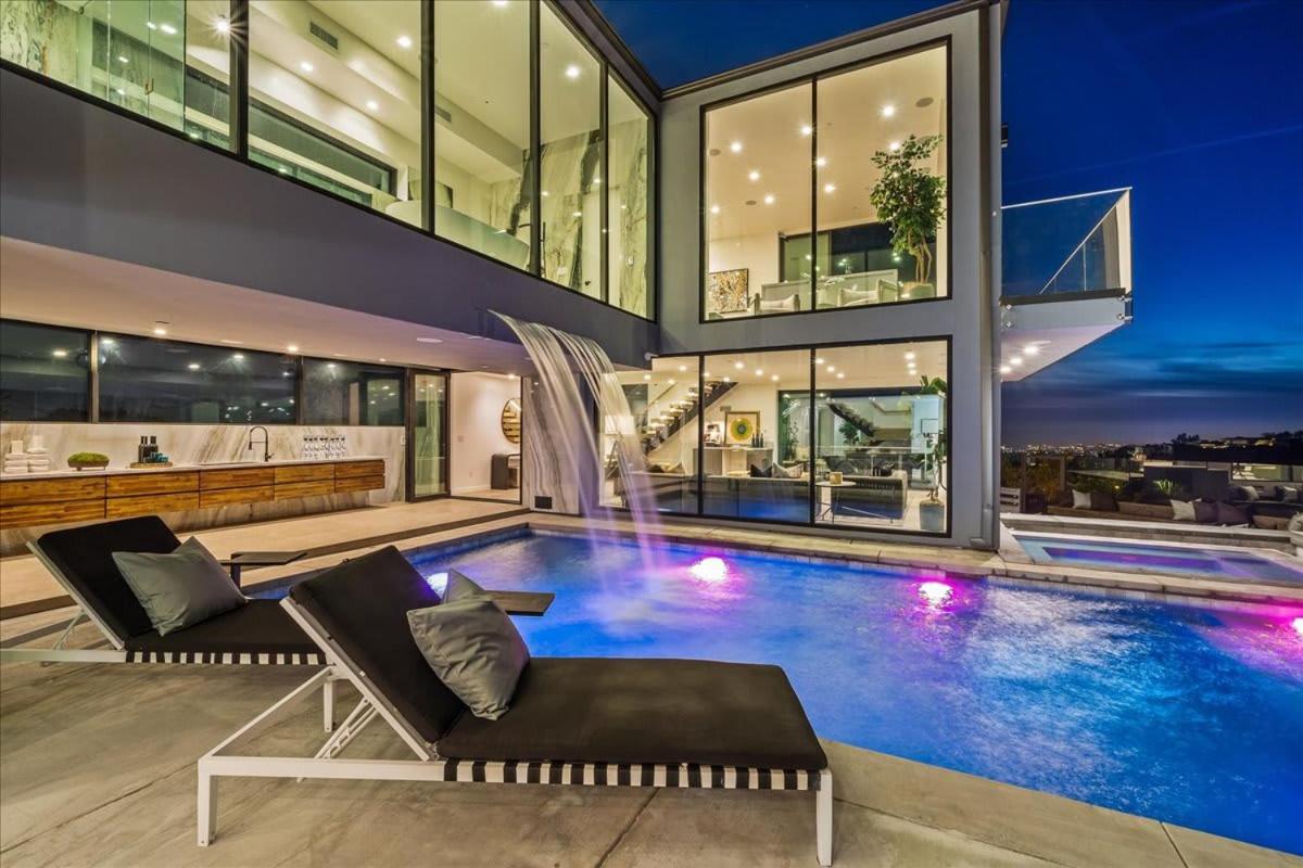The Hollywood Observatory A Masterpiece Of Modern Luxury And Elegance Сasa de vacaciones
