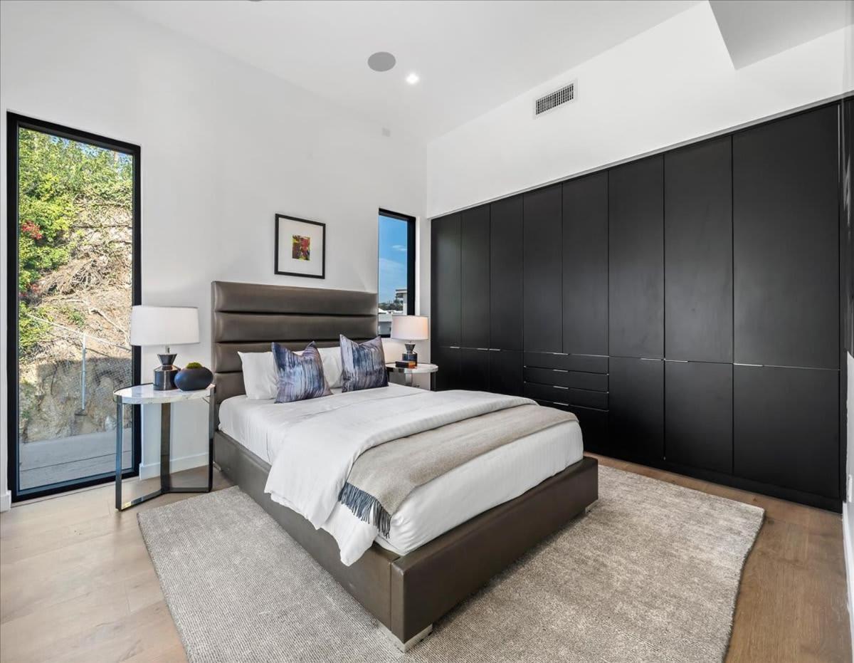 The Hollywood Observatory A Masterpiece Of Modern Luxury And Elegance Сasa de vacaciones